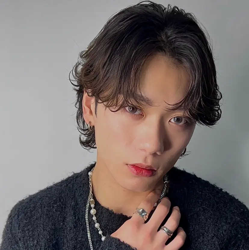 曲がる縮毛 メンズ 毛流れ 佐々木 優の掲載