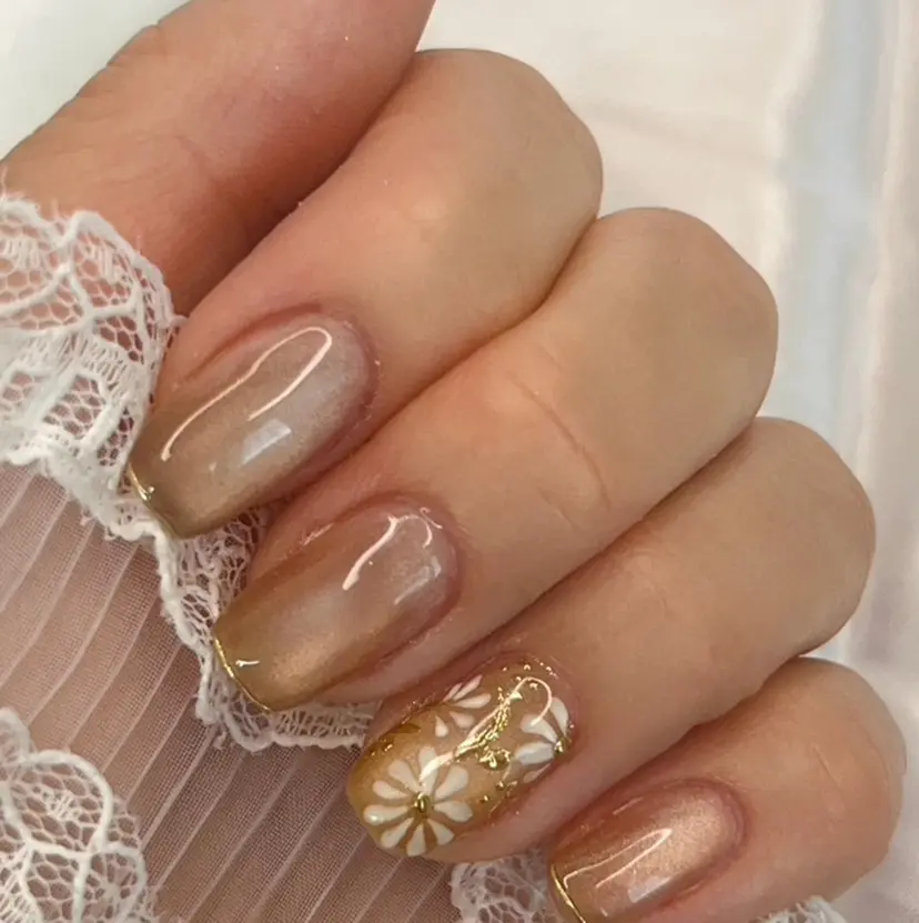 Nail salon Loaの掲載