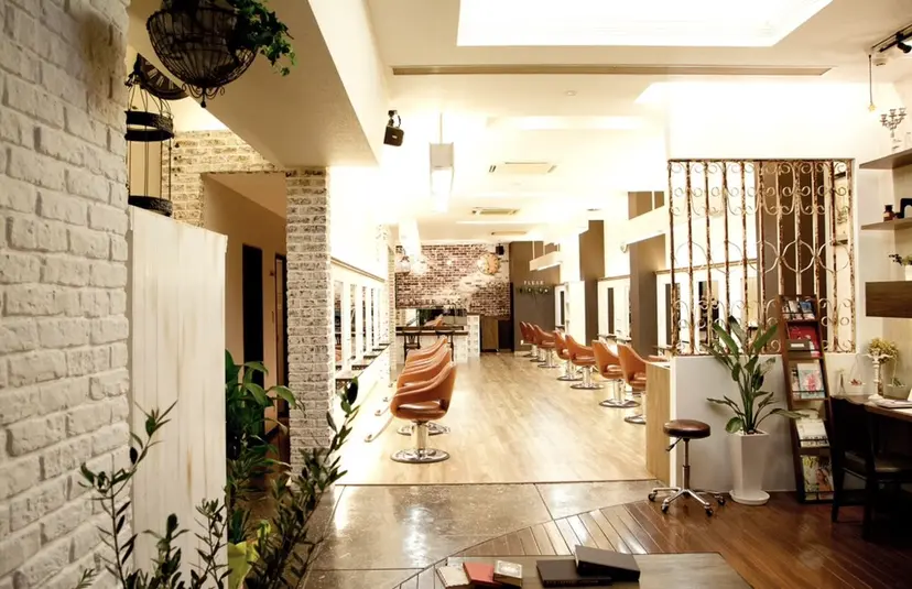 🤍FLEAR 白濱 かえで🎀.⋆の掲載