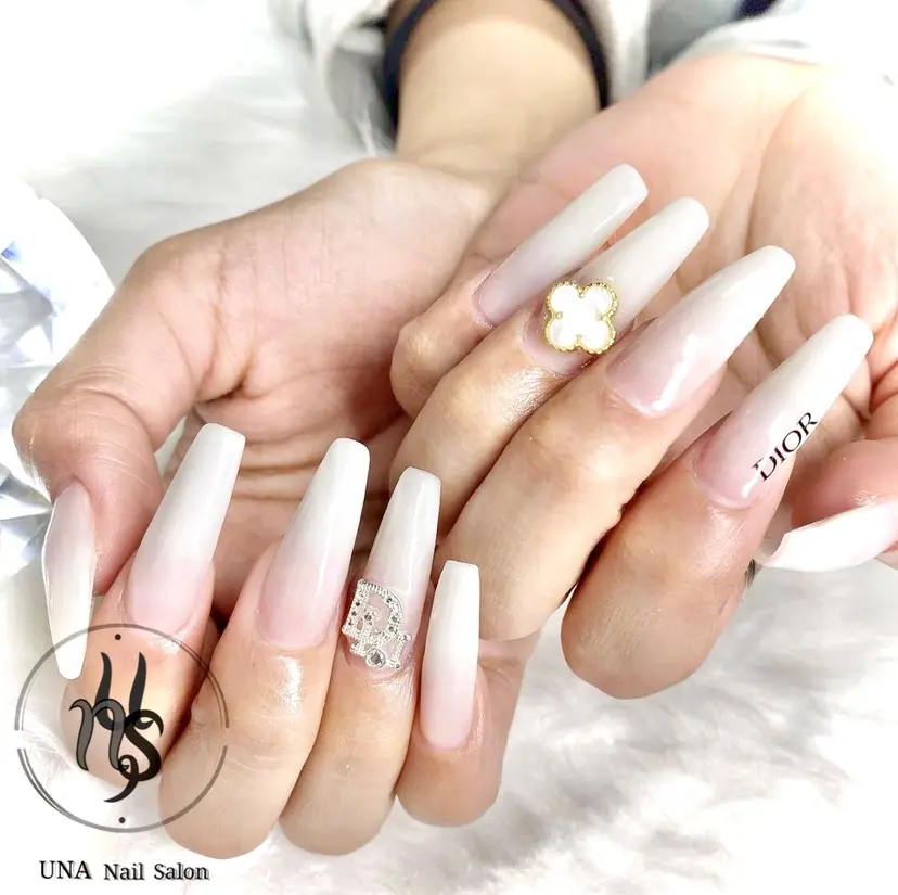 una nail salonの掲載