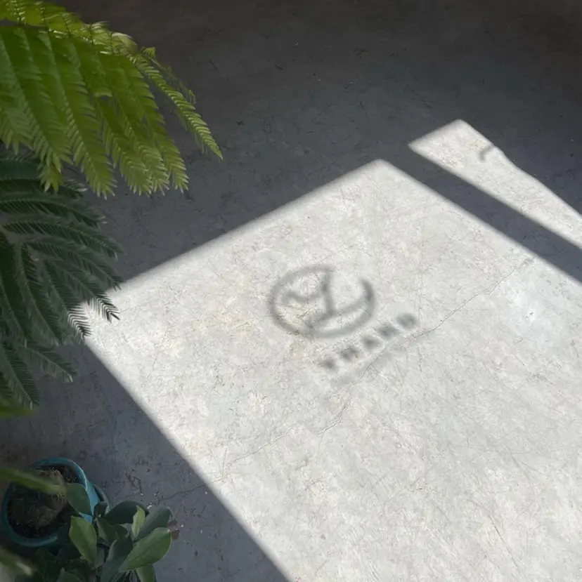 YHARD / moeの掲載