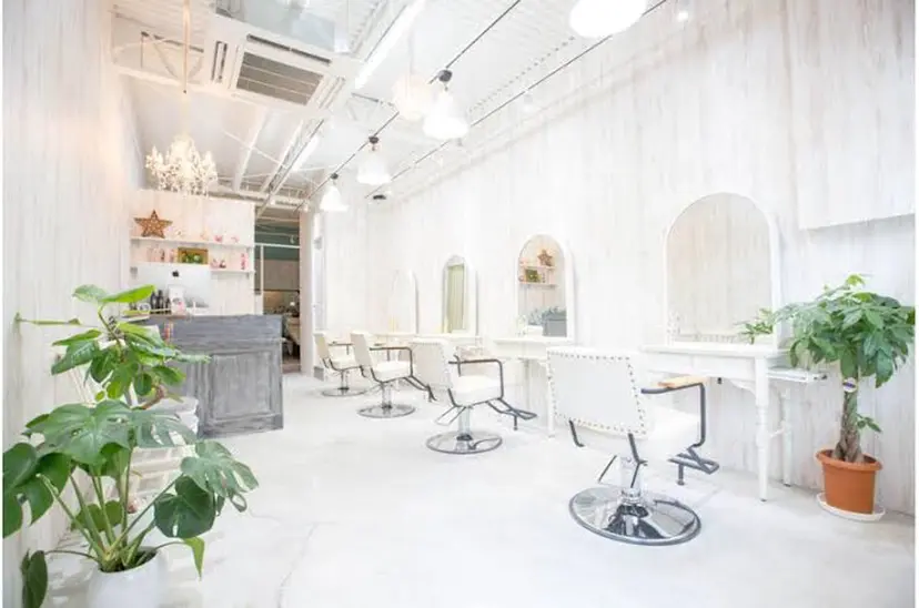 ブリーチなしカラー 🥣髪質改善/はなえの掲載