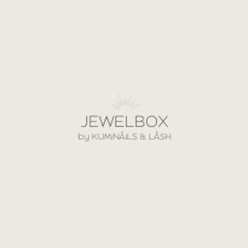 ネイルアイデザイナー 🫧KUMiの掲載