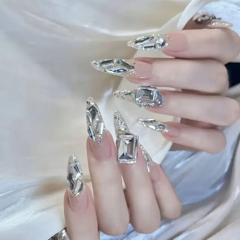 Nailsalon Lumiereの掲載