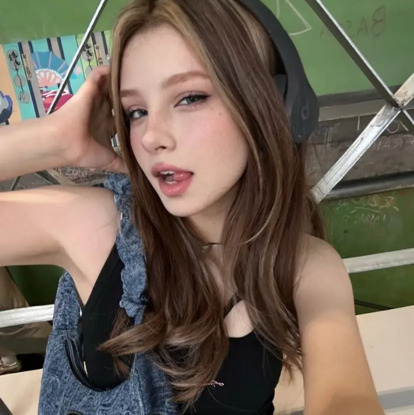 🤍海外girl🤍 ベージュ/ALISAの掲載