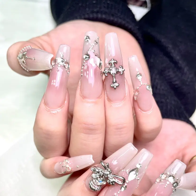 アヤメネイル 最新チップスカルプの掲載