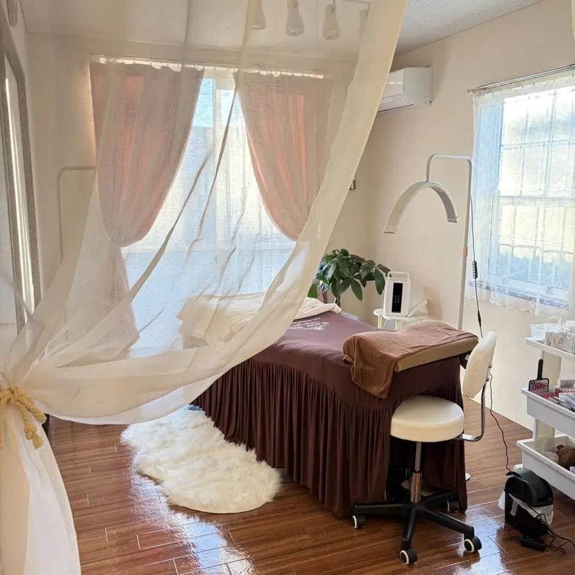 まつげ＆眉毛専門店 ルリエ　鳥海佳奈の掲載