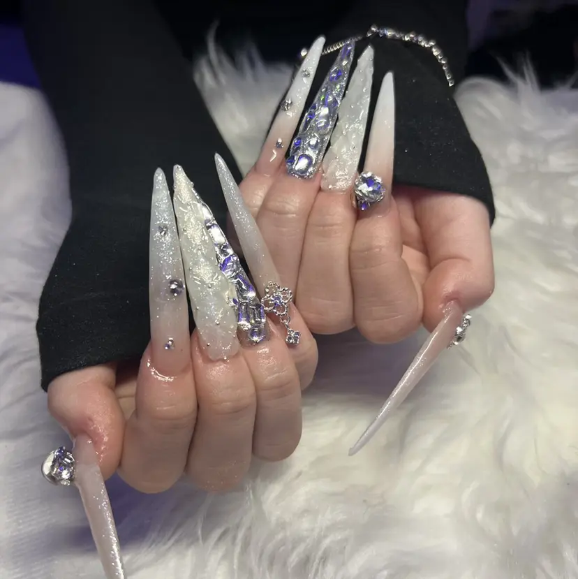 長見 梨愛菜の掲載