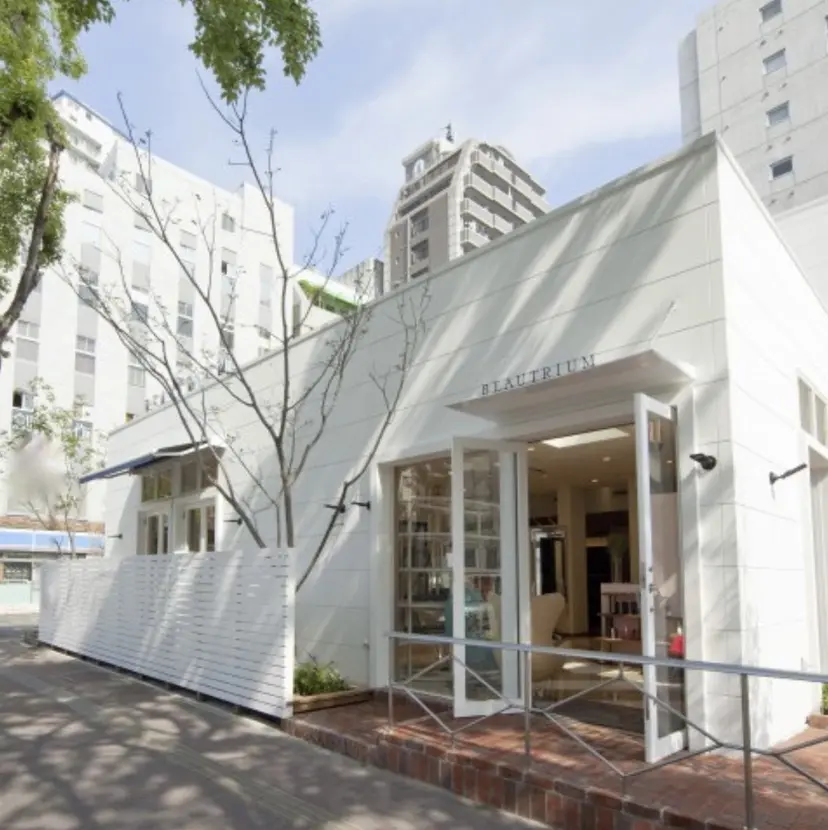 ショートカット／ 明千（ミチ）の掲載