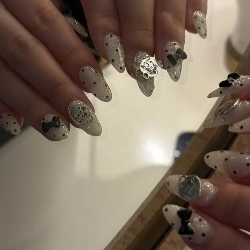 𝑟𝑖𝑠𝑎 🕯‎🤍の掲載