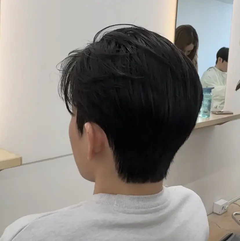 カワイ ヒトシ☀️ #韓国メンズヘアの掲載