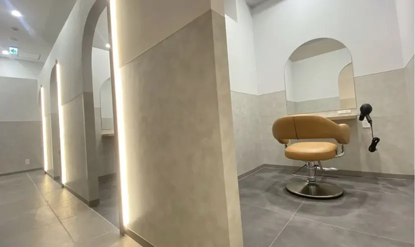 韓国／ハッシュカット ／透明感カラー／金野の掲載