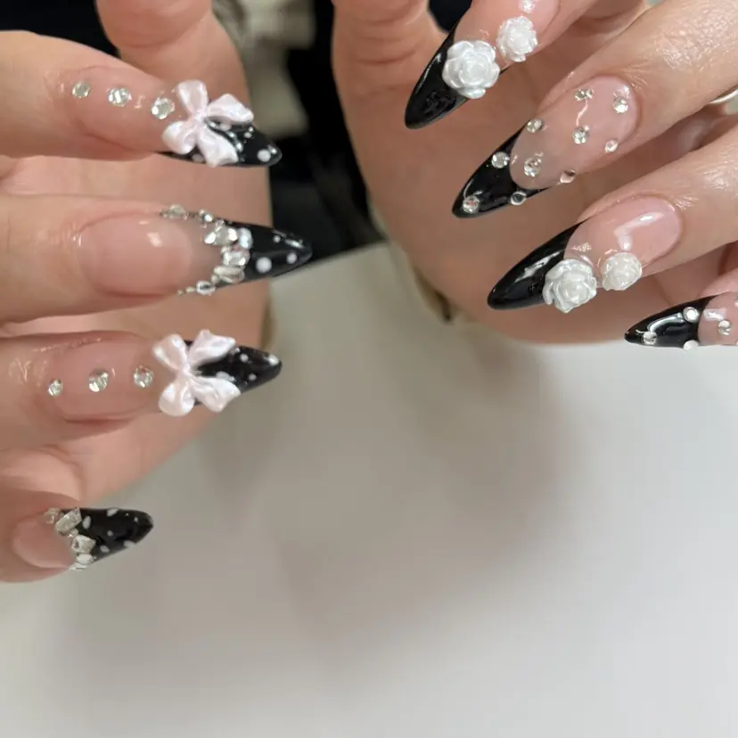 ONIKA Nail 表参道A4徒歩3分の掲載