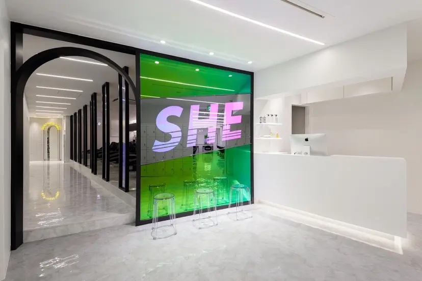 🪞SHE池袋 Official🪞の掲載