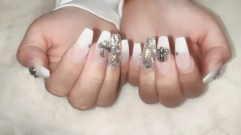 安永 彩香の掲載