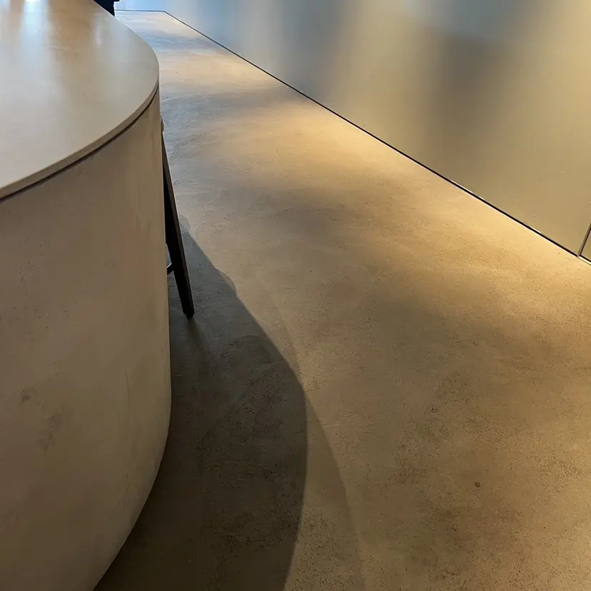 レイヤーカット／ ハイトーン/Moeの掲載