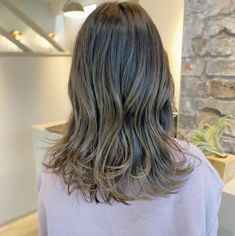 ハイトーンカラー ブリーチ専門・天神の掲載