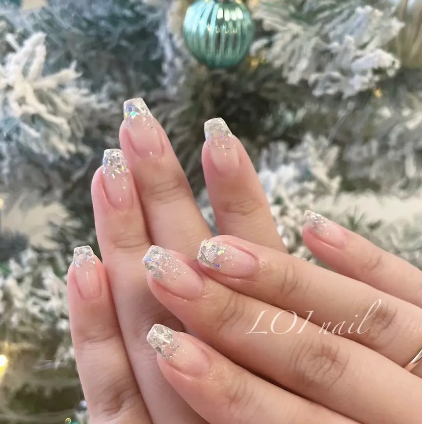 LOI nail monaの掲載