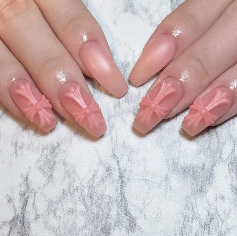 brodia nails m_riの掲載