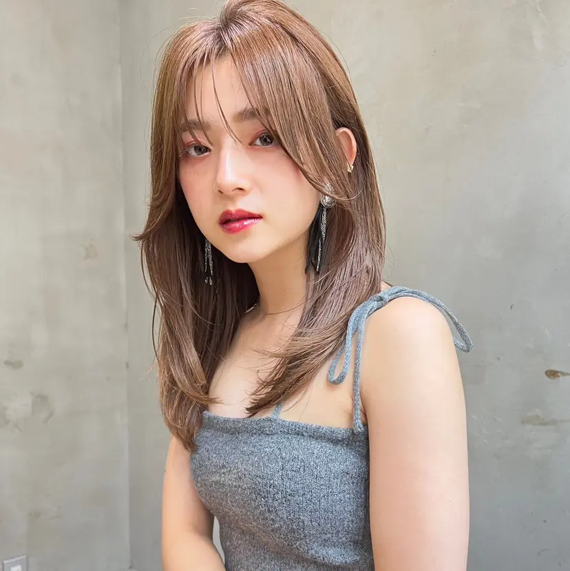 透明感/オリーブ/ グレージュ/YUKAの掲載