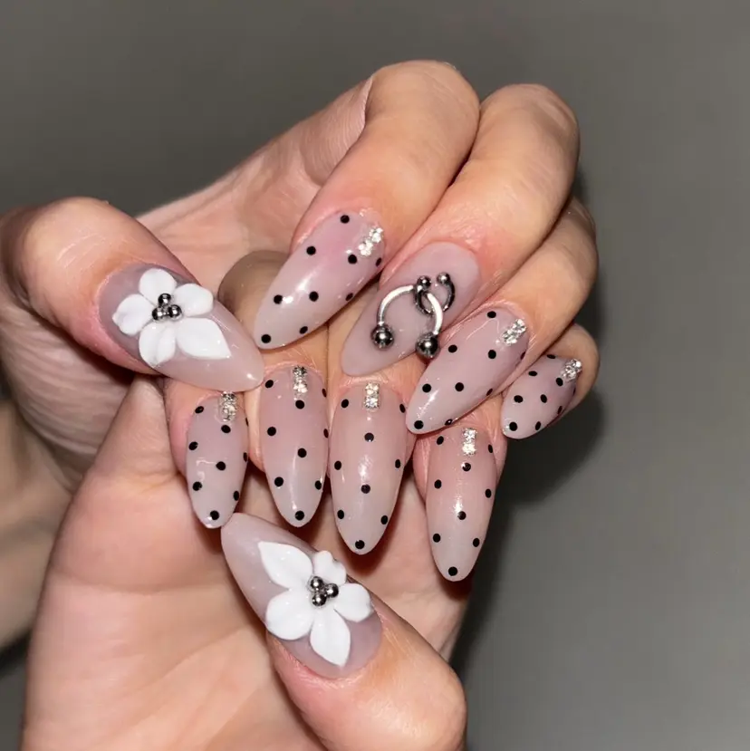 海外デザイン by Eikoの掲載