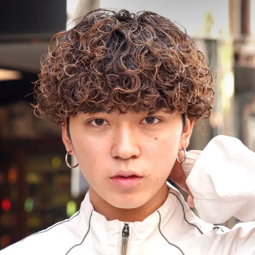 湯浅禅也/プードル /波巻きパーマ/栄の掲載