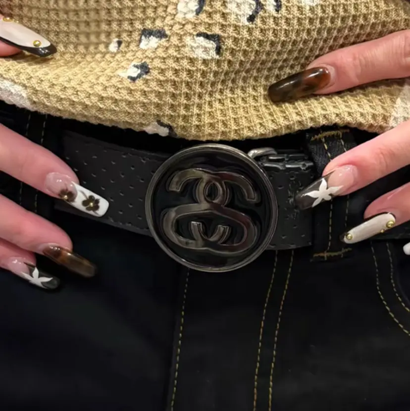 ソラ/暖色×レイヤー カット/ショート💞の掲載