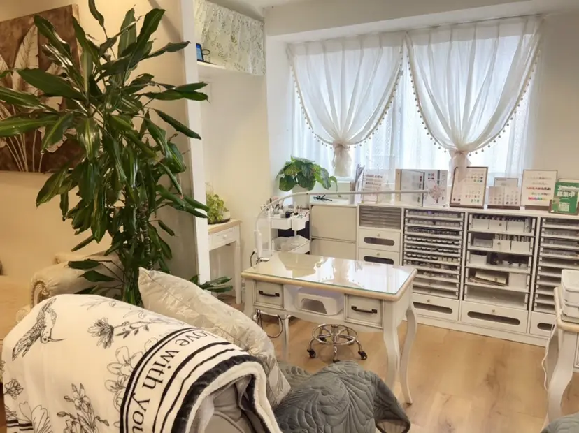 池袋　ネイルサロン インタークロスの掲載