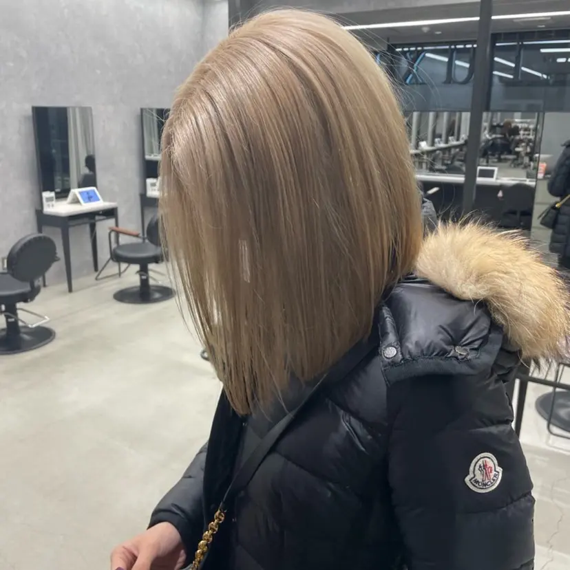 LUXBE LUCE 愁の掲載