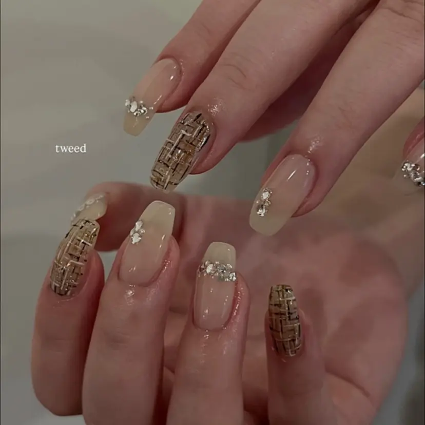 Lis10 表参道 マグネット🤍MAIの掲載