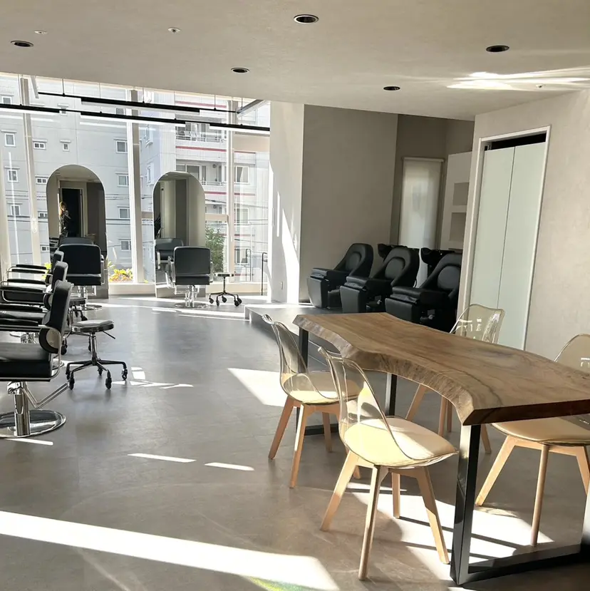 🌷横浜/レイヤー /艶カラー🌷の掲載