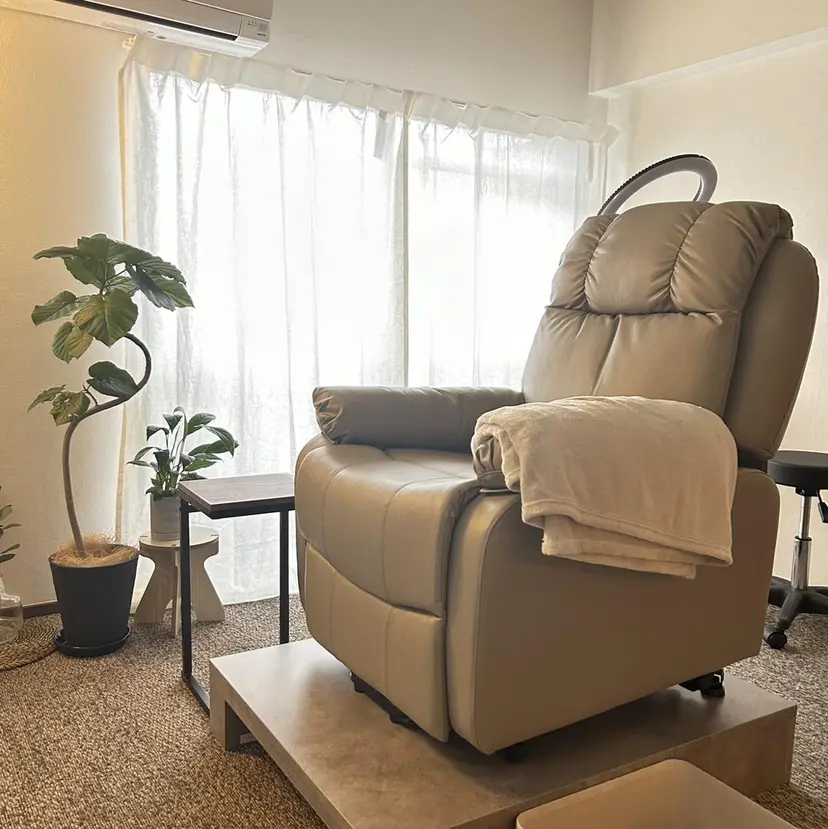 【slowly】 RINAの掲載