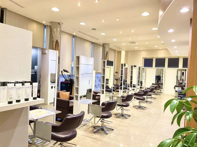 脱白髪染め+髪質改善 +縮毛矯正/専門店の掲載