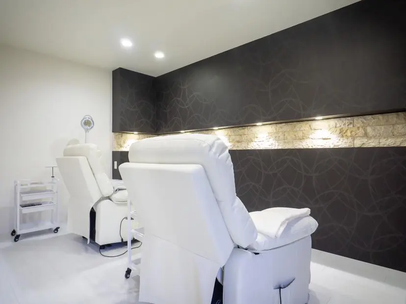 esthe &eye lash　tiaraの掲載