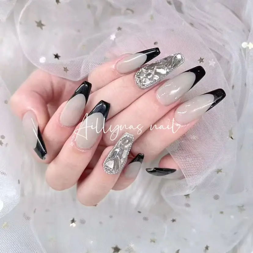 Aillynas ネイリストの掲載