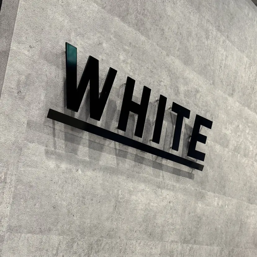 _WHITE 鳳店 小谷 朝飛の掲載