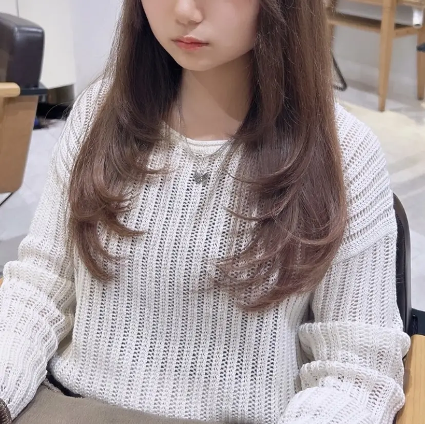 顔まわりレイヤー 🩶丸岡 優里の掲載