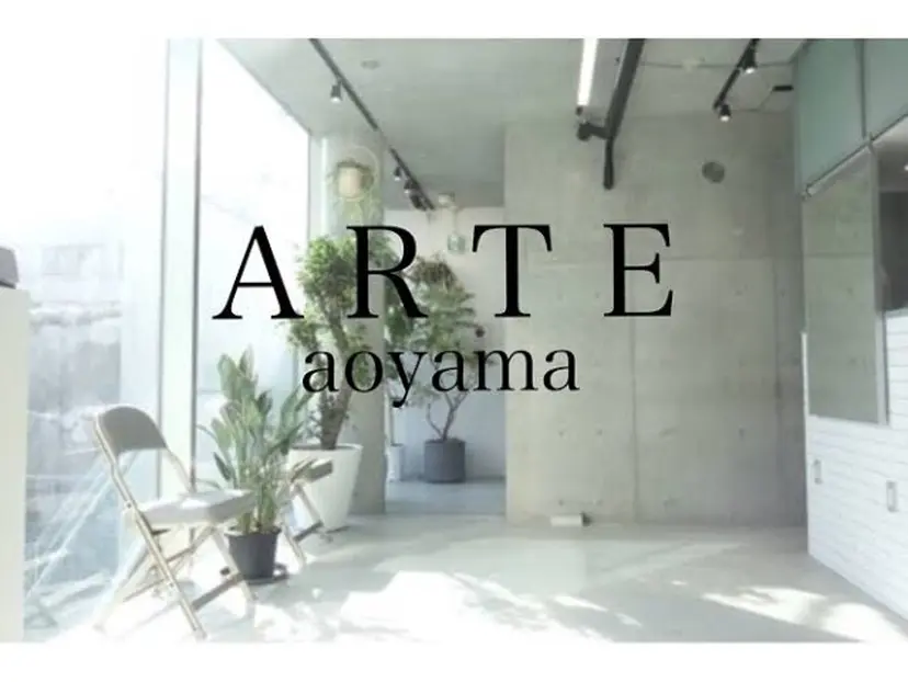 レイヤー/グレージュ 赤み消し/コウスケの掲載