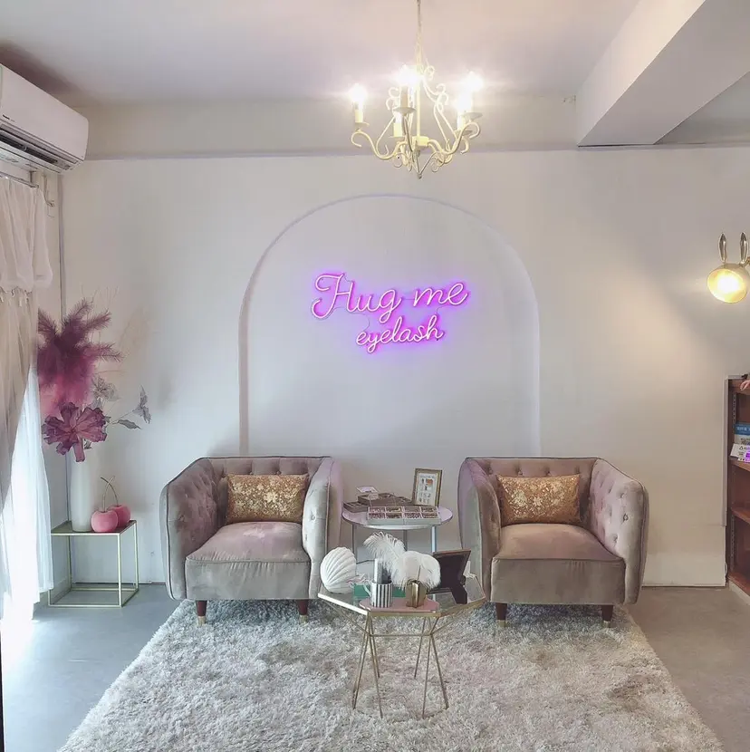 Hug me eyelashの掲載