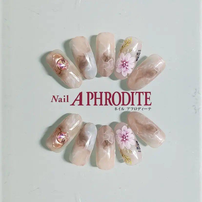 Nail  Aphroditeの掲載