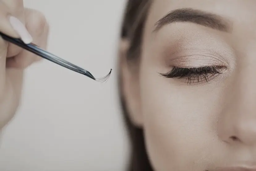 🖤西成区 まつげとまゆげ🖤の掲載