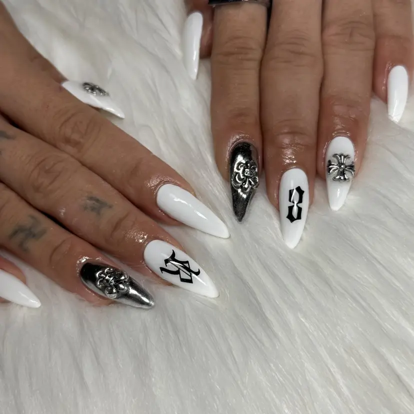 Nail Salon Reveの掲載