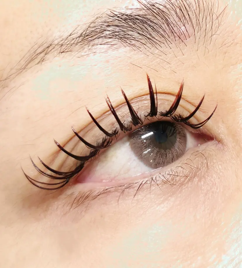 EYE 405 Mikaの掲載