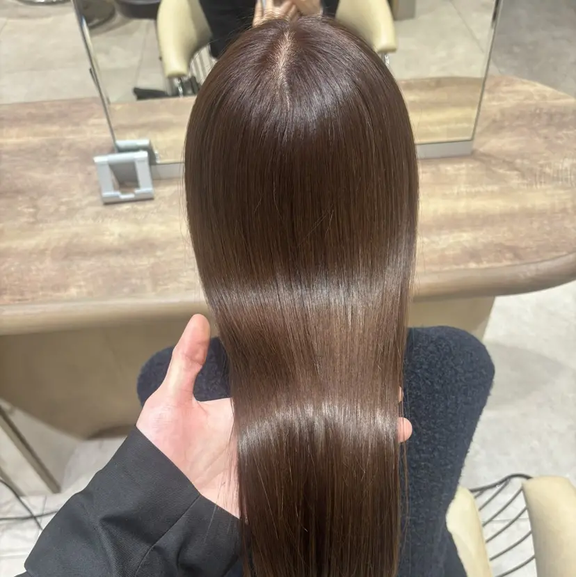 とろける艶髪レイヤー カット髪質改善しゅんの掲載