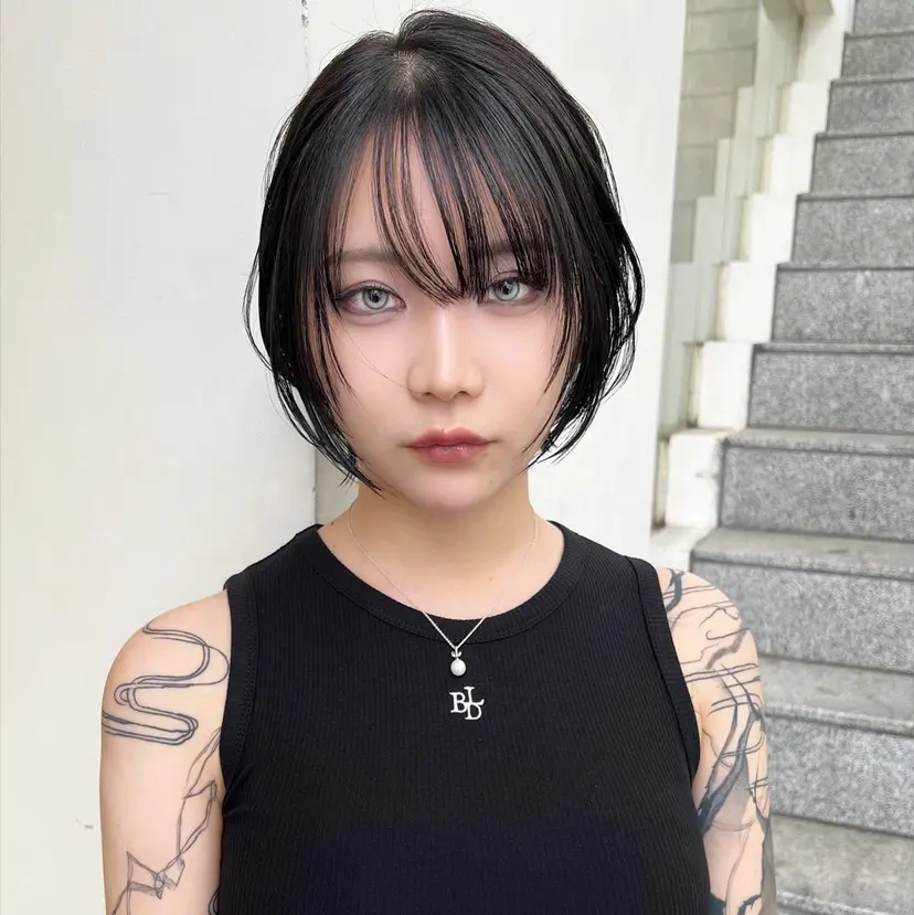 TOMOYAレイヤー ブリーチ縮毛矯正の掲載