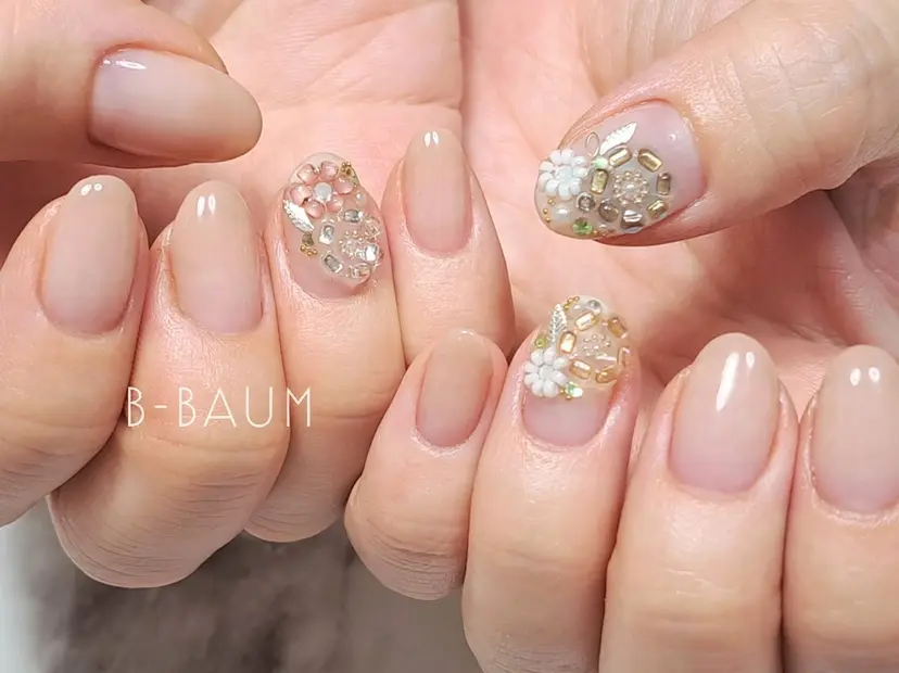 B-BAUM  nailsalon の掲載
