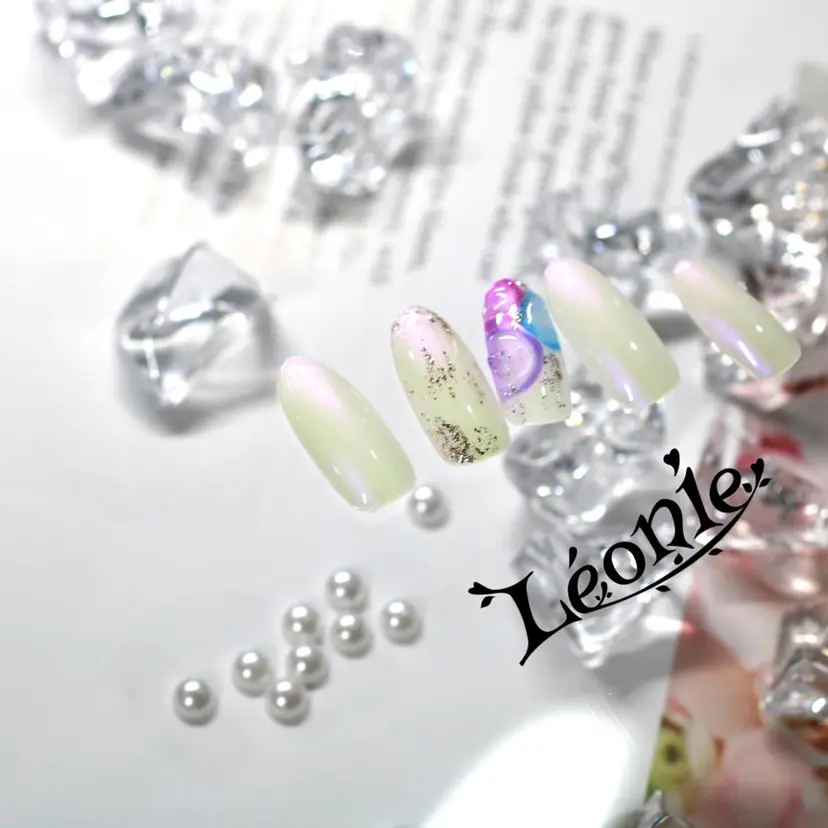 Leonie M.Ayanoの掲載