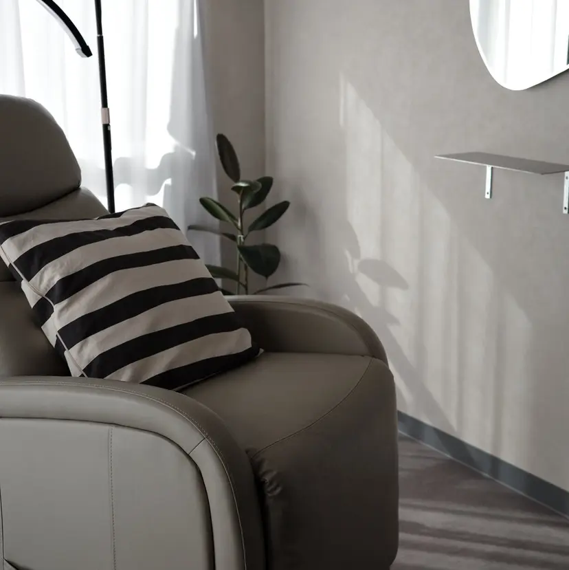 アイブロウ&まつげパ ーマ|マリコ🫧🩵の掲載