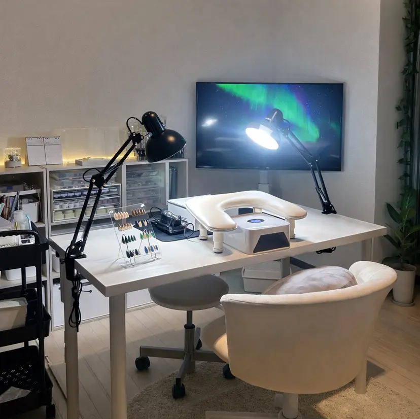 Nicole Nailsの掲載