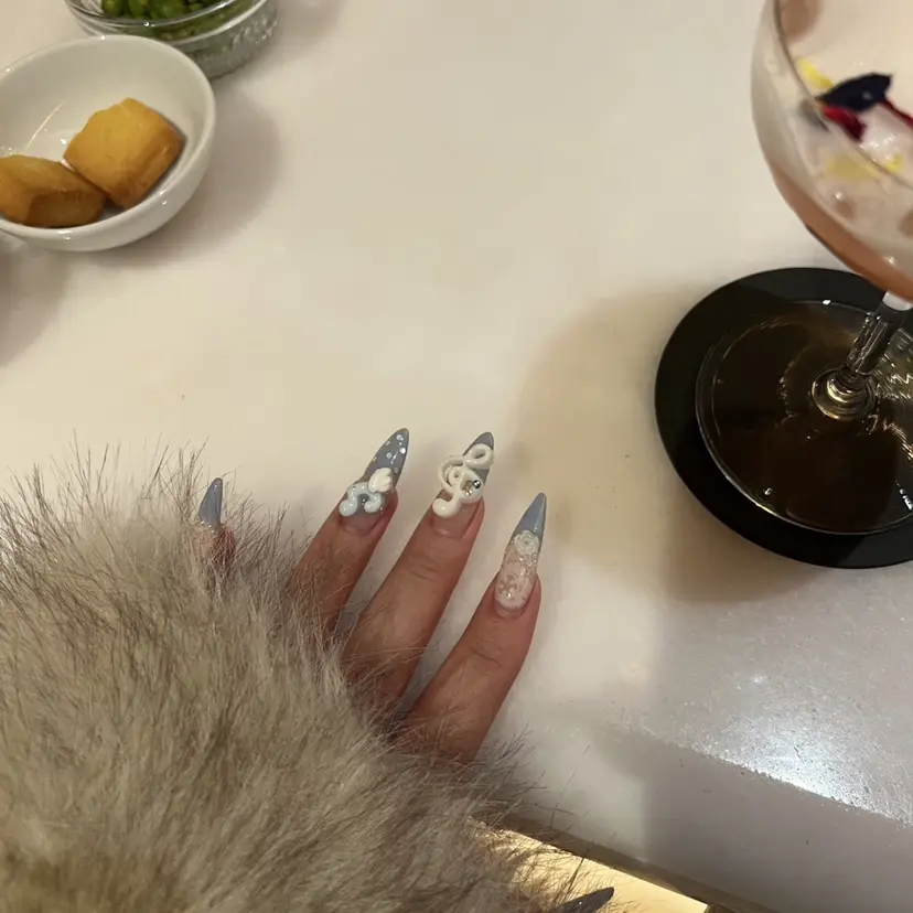 可愛い保証🌸 fein🤍の掲載